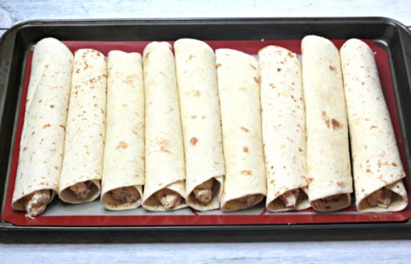 Easy Instant Pot Chicken taquitos