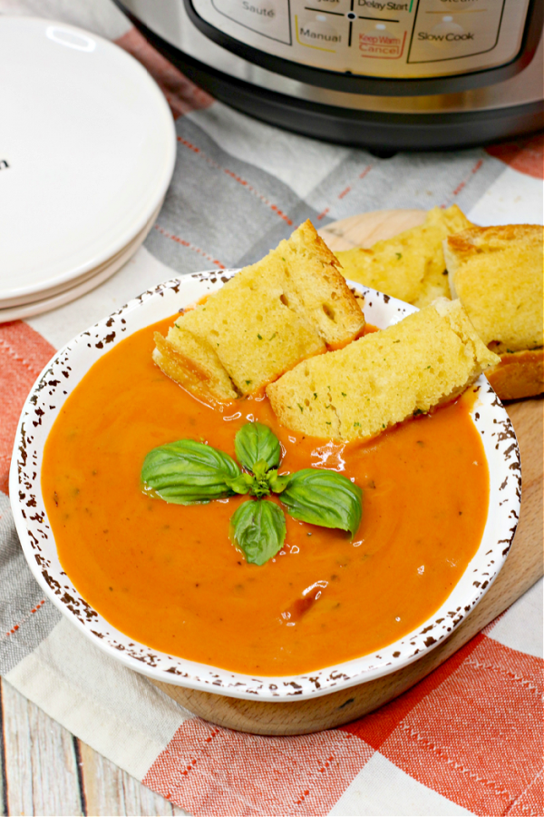 Instant Pot tomato basil soup