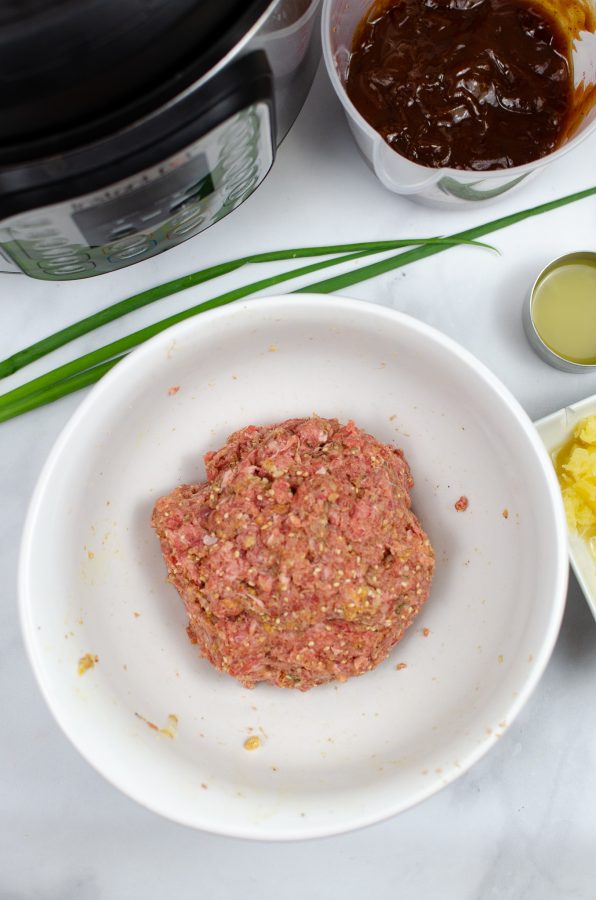 How to make Hawaiian meatballs