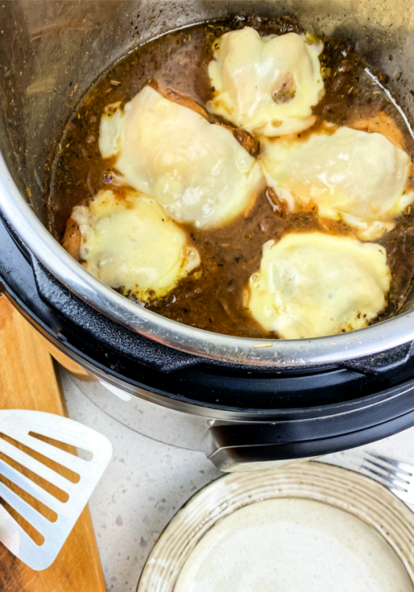 Instant Pot French Onion Chicken(3)