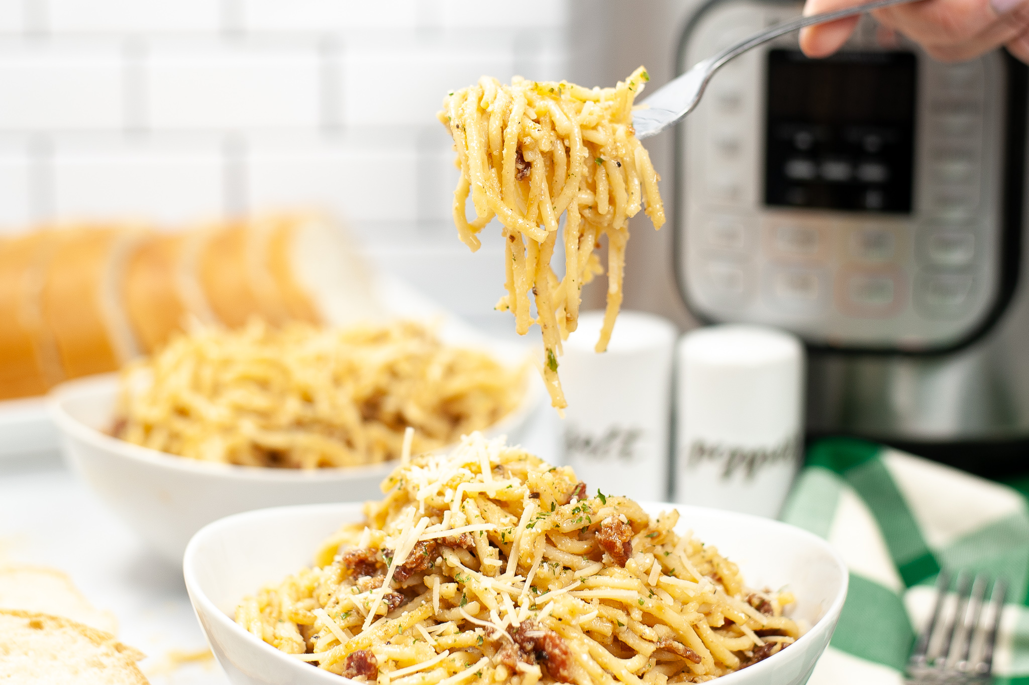 Instant Pot Bacon Carbonara easy instant pot dinners