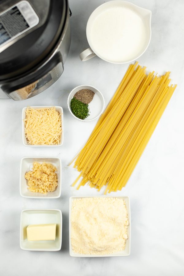 Alfredo in the Instant Pot ingredients